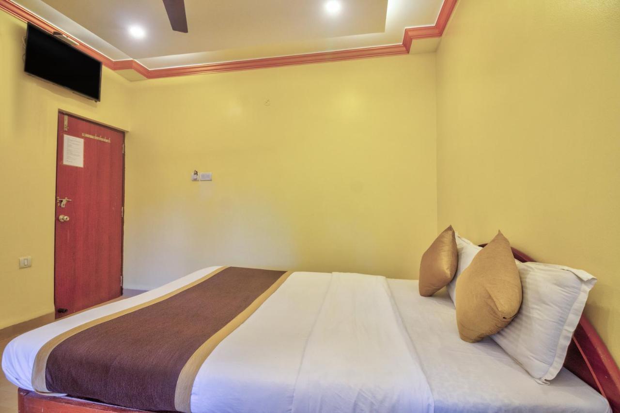 Hotel Purushottam Residency كالانغيُت المظهر الخارجي الصورة